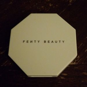 Fenty Killawatt Highlighter